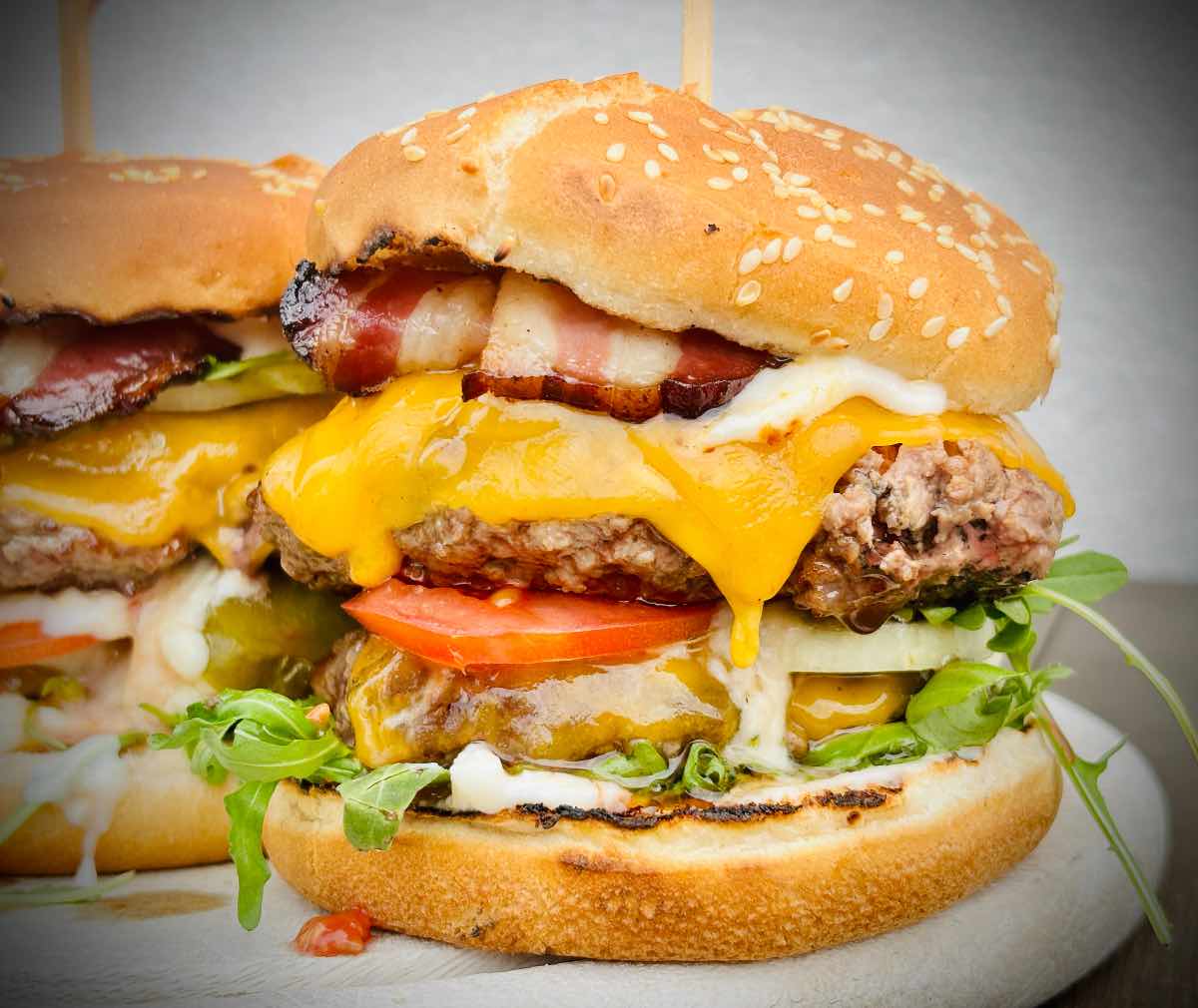 burger-emi-food-zrete maso-2